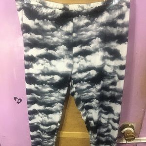 💔SOLD💔 Hot Topic grey cloud leggings